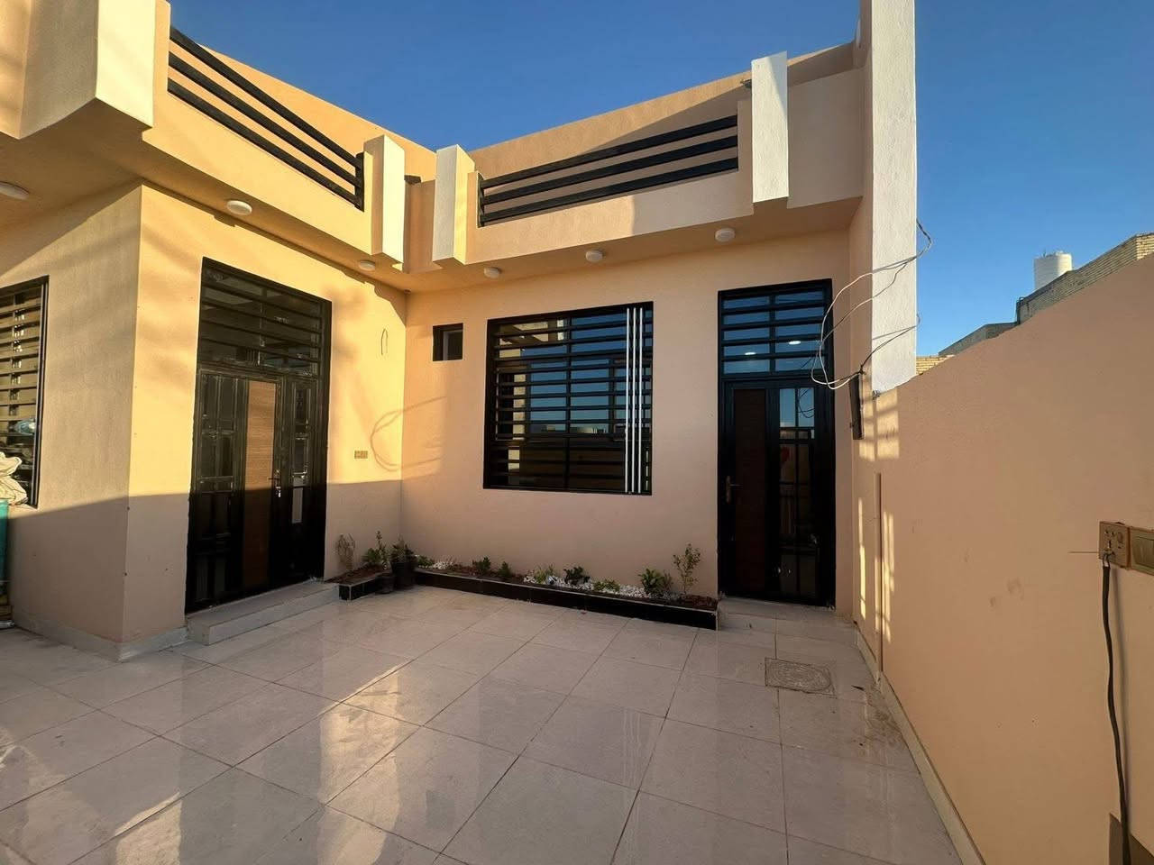 حي النداء • ٢٠٠م • واجهة ساحة