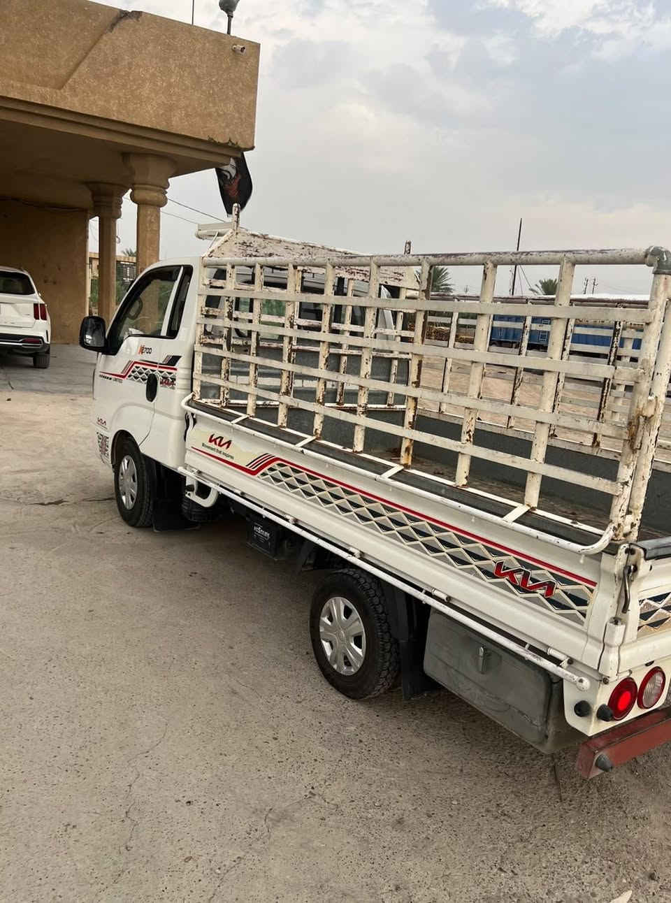 سلام عليكم كيا بنكو 2700 موديل 2022 مكفوله كفاله عامه رقم بغداد الماني بدون محجر السعر 140$
رقم ***********
