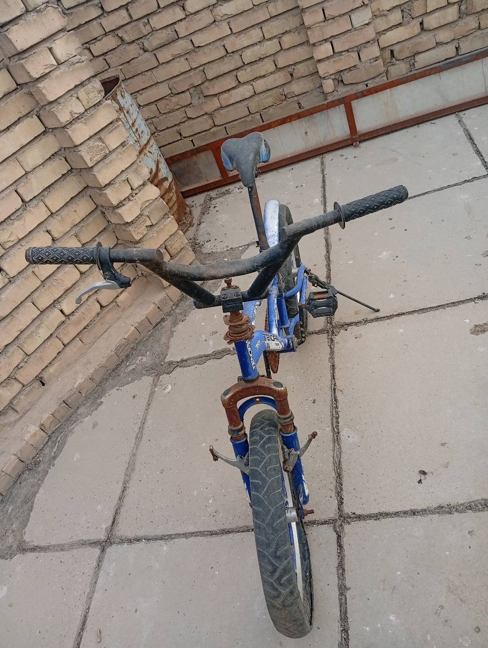 بايسكل BMX • بحاجة تصليح • حي اور ام الكبر