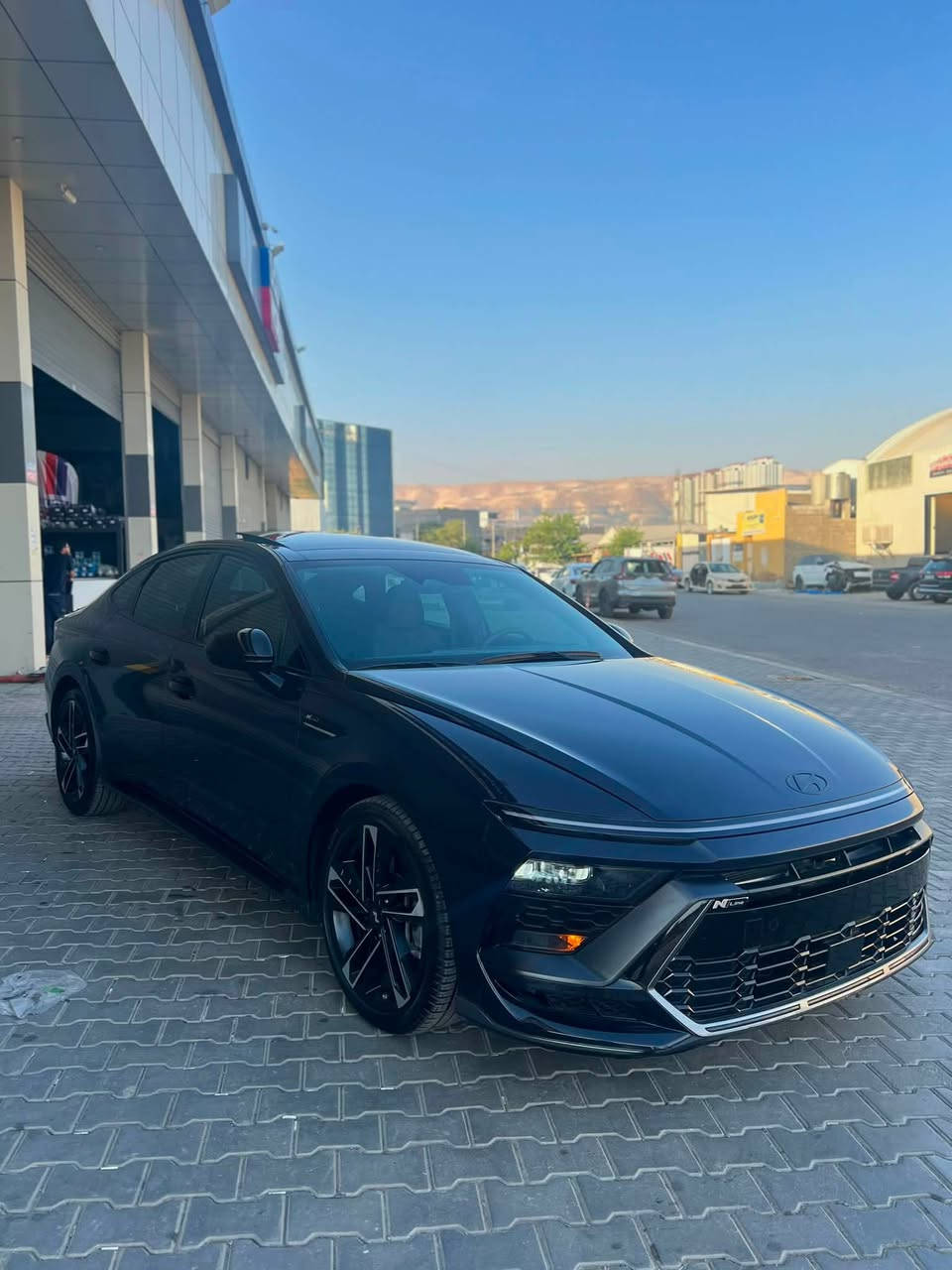 سلام عليكم
🔥🔥 هيونداي سوناتا Hyundai Sonata N line 

✅• مـوديـل 2025

🔥🔥• ماشـي 6الف ميل فقـط

🔥السعر 210 $$

🔥🔥• فوول مواصفات 
(ريموت كنترول، صندوق شفط، سماعات bose، كشنات تدفئة و خزن، رادارات 360 درجة، حساسات 360 درجة، كاميرا، شحن وايرليس جارج اي مواصفات صنعتها الهيونداي موجودة بهاي السيارة)....

• محرك 2500 تيربوو  
🔥🔥• السيارة بچم كبس
• شوية  صندوق صبوخ
✅• ايرباكات سليـم 100%
• بدون دواخـل 100%
• السيارة  بدون رقم بشرط الترقيم شمالي 
• مكان السيـارة السليمانية
📞***********
واتساب موجود للإستفسار
