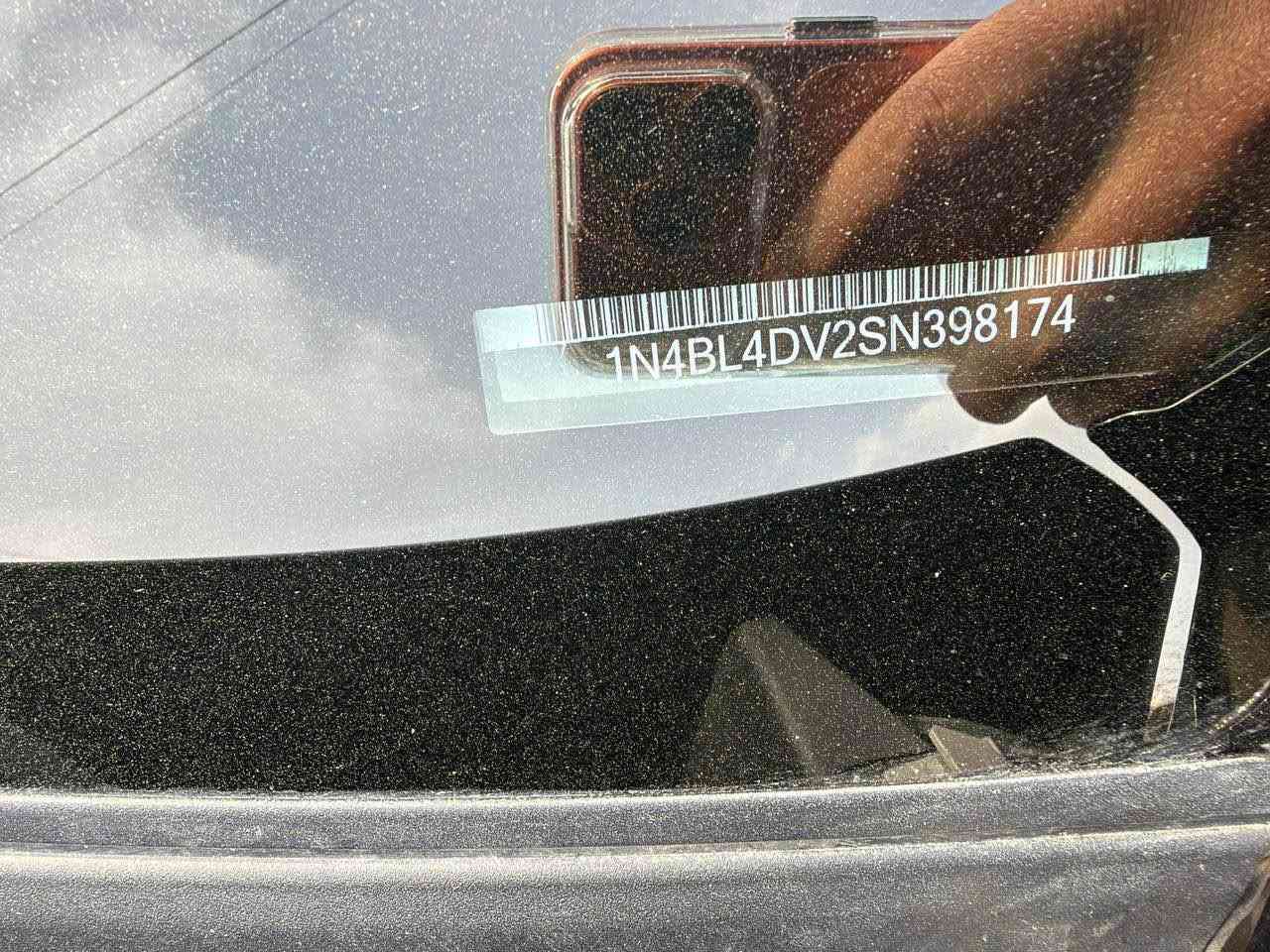 نيسان ألتيما • ٢٠٢٥ • ٣٠٠٠٠ مايل