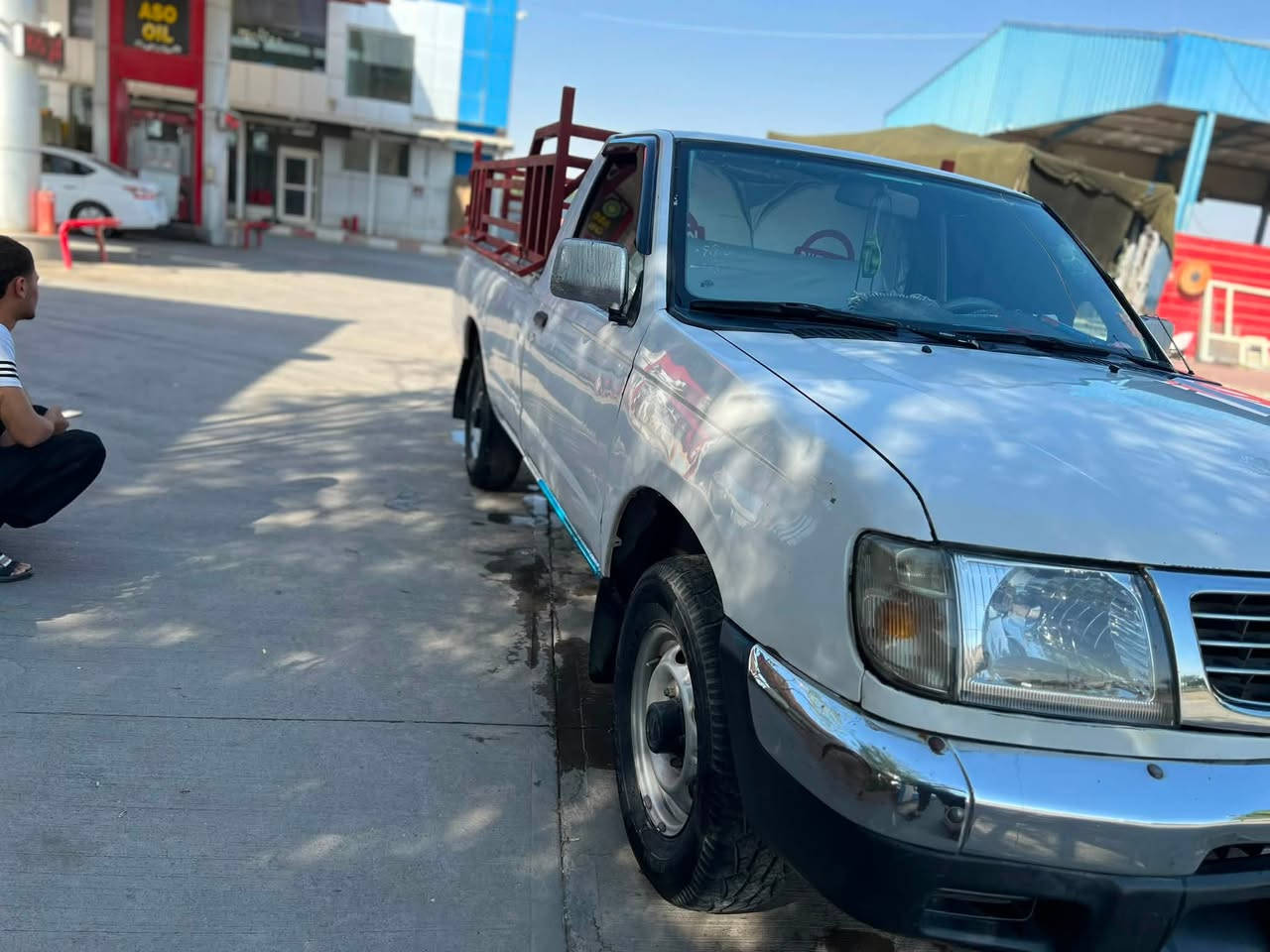 نیسان 2001  بو فروشتن سەیەرەکە کویر
حیزام بۆیاغ رەقم سلیمانی

ئەگەرە مووشتریت تەلەفوونە بکە 

ژ. م ***********

ئادەمین ،
