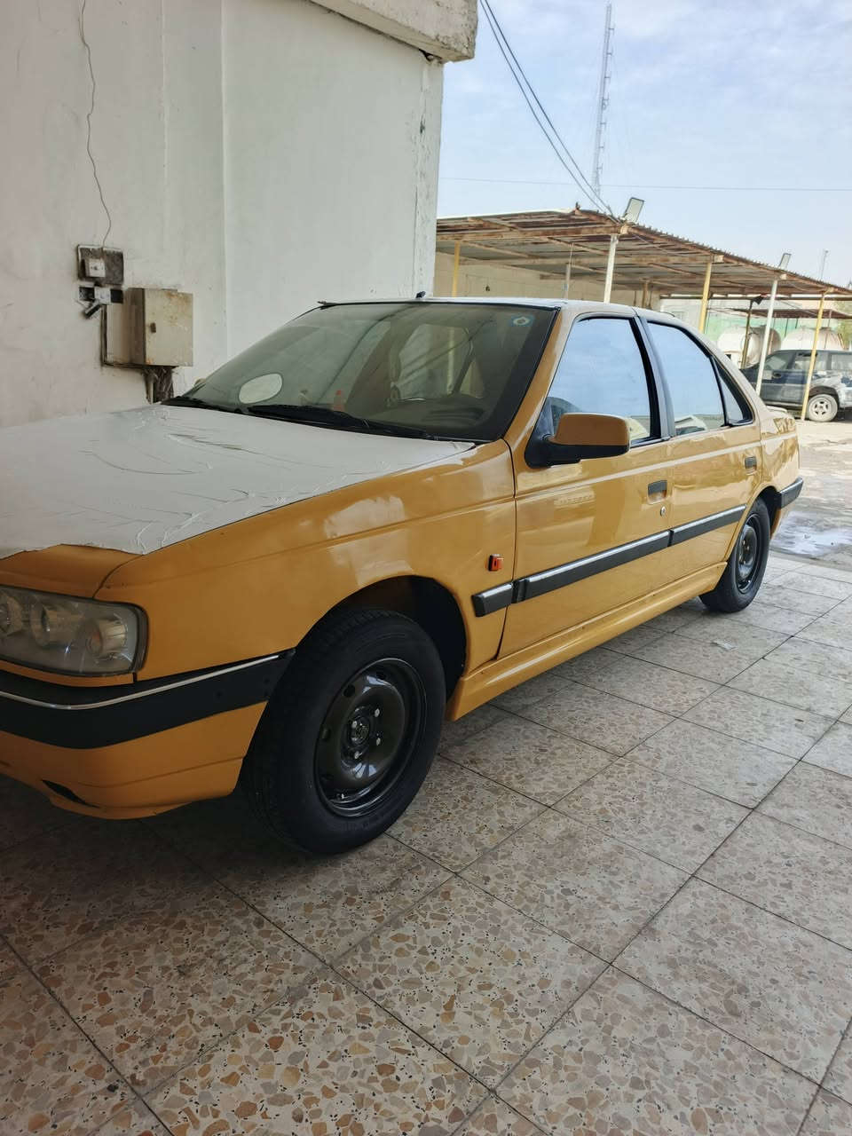 405 مديل 16 هيئة مصفرة مطلوبة 100 فقط غرامه مروريه تحويل ثاني يوم ..مكاني... بصرة
@السيارة جاهزة من كلشي تبريد تخم تاير صارلهن  سبوع شادهن ..الغرفة نظيفه كلش شوفت عينك كير محرك كفاله ..لا صبغ لا بارد ولا حادث .وذا مراوس بدوات حسب القناعه اراوس. ..وسعر 33 وبيه مجال بسيط....وتساب وتصال..***********
