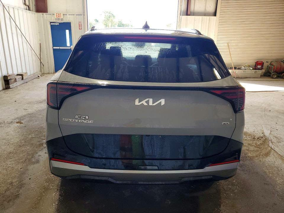 اعلان مزاد 🚗 
🔸 نوع السيارة :  كيا سبورتج  فئة SX
🔸 بالامكان ادخالها على كتاب الشهداء
🔸 الموديل : 2026
🔸 تاريخ المزاد :   2026/9/24
🔸 عداد المسافة :  1.183  mi
🔸 السعر : حسب المزاد 
🔸 حجم المحرك: 2.5        4 سلندر  
🔸 نوع الحادث:حسب الصور المرفقة 
🔸 العنوان 🏦 بغداد - البنوك قرب الجسر
🔶 يكون تسديد الكمرك على سعر فاتورة الشراء💸 
🔸 متوفر شحن مباشر من امريكا الى العقبة الاردن
 🔸 متوفر شحن من امريكا الى شمال العراق اربيل 
🔸 للاستفسار يرجى ارسال رسالة الى الصفحة 
       او الاتصال على الارقام التالية :
       ***********      مصطفى
     #الجميع

نص مكتوب في الصور:
- 68685126