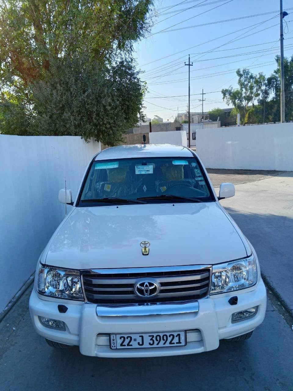 مؤنيكا مؤديل 2000 GXR گيرتؤماتيك سةنةوي رةقةم هةمووي نوية بؤياغ عيزامة سةقفو شانةكان ناوتوكمةكان بؤياغ وليدراوي نية پيشو پشت شانسي بةشةرت سعري 138$ شوين هةولير *********** أربيل, العراق
