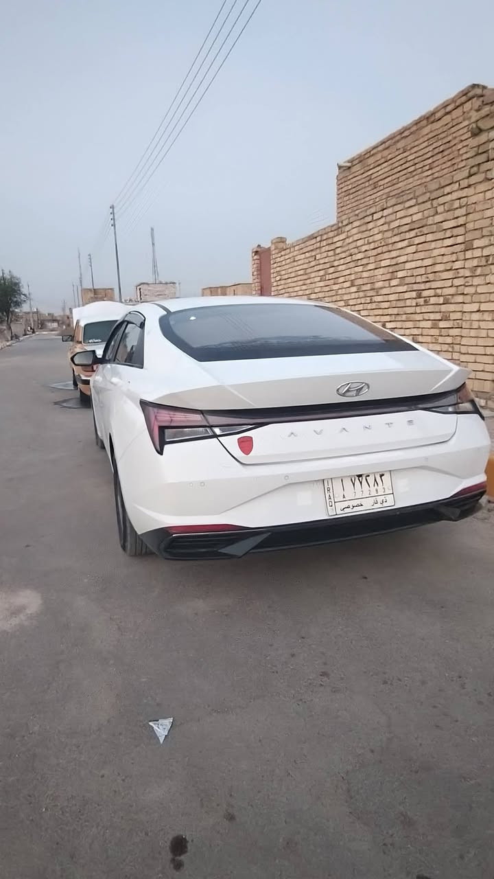 انتره 2021 قطعه وحده. بيه 
تبريد كشنات سترين
كشنات جلد 
اشاير بل مري 
تبريد ثلج ❄
بصمه تشغيل عن بعد
مكينه كير جدد 
سعره 130 
مكاني ناصريه سوق الشيوخ 
ستفسار ***********
