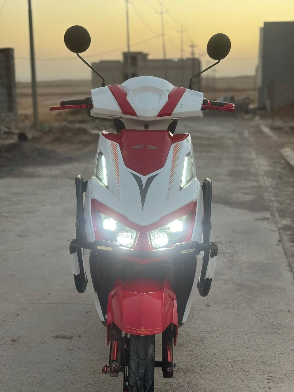 سكنس رياض مدرع شركه ABR
6بطاريات ملف عقل بطاريات شرط الفحص 

يمشي مسافه 40-50 كيلو سرعه 99

لايت عالي ناصي رماش اشاير يمنه يسره 

4 سرع سويج + بصمه تشغل عن بعد مانع سرقه 

نضام بارك نضام بك 

العنوان موصل حي الحدباء 

السعر 550 بي مجال بسيط

***********

***********

