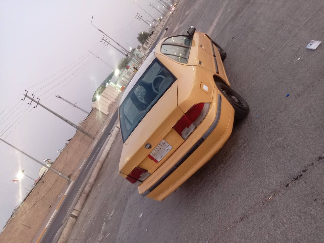 السلام عليكم سياره سمند موديل 2010مكفوله من الضربه مكينه وكير جدد تخم تاير جديد حداديه جديده مصفره هيه وغرمات سنويه ل 29 مكان كربلاء  السعر22وبيه مجال ***********
