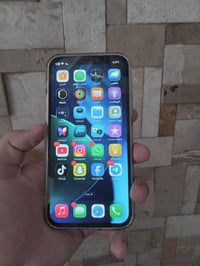 آيفون ١٢ • ذاكرة ١٢٨ • بطارية ٨٠٪