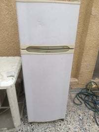 ثلاجة • أغراض للبيع