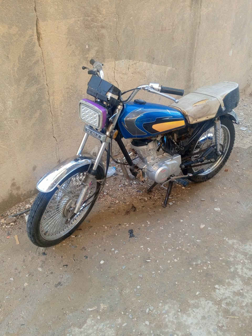 للبيع 4كير كلك مكفولة موديل 20 ما مفتوحه بلاد كربلاء حي العباس سعر 350 ..***********
