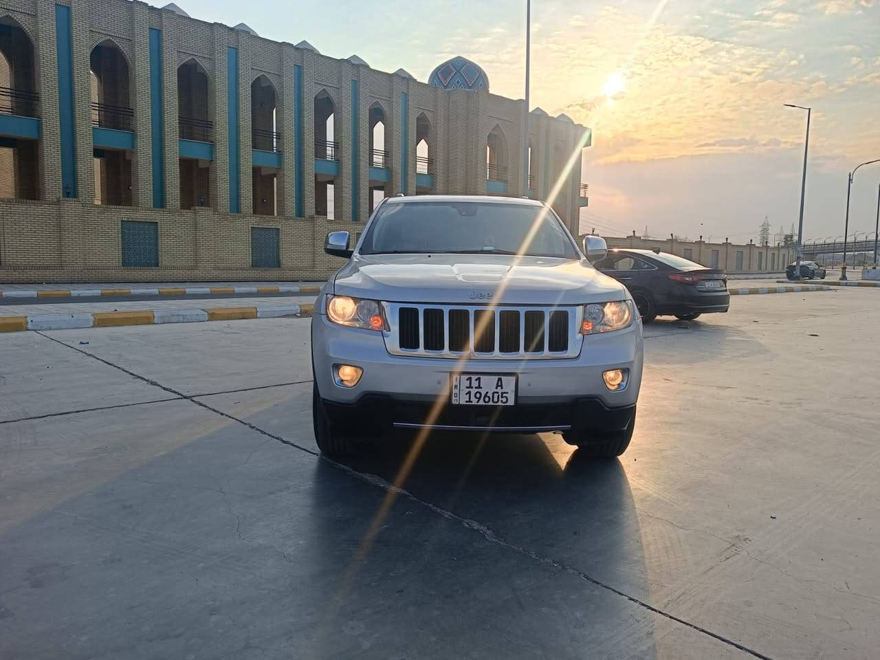 جيب لاريدو موديل ٢٠١١
وارد امريكي 🇺🇸
3600 🚀🚀🚀 
حادث خفيف كلش خشم البنيد وجاملغ عكس السايق بدون تبديل
بدون ايرباك
تحكم جهتين
منظومه زنون
كشن كهرباء 
نظافه ٩٠٪ 💪 
غرفه كلش نظيفه
تاب لكزز
سستم صوت 
تبريد ثلج ❄️ 
حداديه ١٠٠٪ 💪 
تخم تاير جديد
مكينه وكير شرط
سياره على وضع البلاد ماملعوب بيها
بيع او مراوس بتاهو
السعر 165
***********
مكاني كوت مركز دهل اوران, واسط
