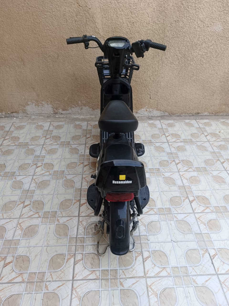 السلام عليكم دراجه شحن نضيفه مستعمله قليل عوزهة بطاريات  سويج بصمه حجم 14 السعر 180
 المكان النجف الأشرف حي العسكري گبل للاستفسار ***********
