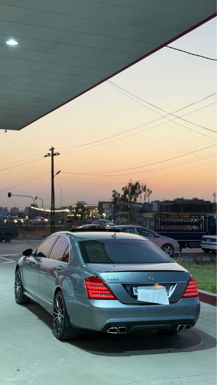 🚘 بەناوی خوای گەورە بۆ فرۆشتن

✨ Mercedes-Benz S550 –
 مودێل 2009 (شکڵی 2013) ✨
خرامە بە شەرت 📮

🔹 دوو پارچە بۆیاخ
🔹 بێ چاڵ، بێ شوخت
🔹 مەکینەی مەرخوبەکە 
🔹 مەنیفۆڵدی ئەسڵی
🔹 195,000 کیلۆمەتر ڕۆیشتوو
🔹 قەپات مواسەفات
🔹 سلاید (Sunroof)

⭐ مواسەفات:
✅ دەرگای لارجە  و سندوقی کارەبا
✅ جام پۆلۆ، ڕەیس، فۆتۆ و بیلاد
✅ AIRMATIC (بەرز و نزمکردنی هەوا)چوپەکانی بەشەرت 
✅ شاشەی گەورە و گێچی ئەلیکترۆنی تەواو
✅ 4 کۆشنی جلد، سارد و گەرم، و خەزن
✅ لایتی عەدەسەی Xenon + LED
✅ لایتەکان لەگەڵ سوکان دەسوڕێنەوە و بەرز و نزم دەبن
✅ سیستەمی دەنگی Burmester ـی 13 مەکبەر
✅ 6 CD، تەبریت، و سندوقی کارەبا
✅ زۆر مواسەفاتی تری فەخامەت

🚗 دۆخی سەیارە:
🔸 گێر و مەکینە هەرگیز نەکراونەتەوە.
🔸 تازە سێرفیس کراوە.
🔸 سەیارەیەکی زۆر جوان ماوەتەوە ، چەندین ساڵە لە ماڵی خاوەنەکە بووە و کەم بەکارهاتووە.
🔸 تەنها 194,000 کیلۆمەتر ڕۆیشتووە.

💰 نرخ: 79 معامەکەمیک )

📞 بۆ زانیاری زیاتر و بینینی سەیارە، پەیوەندی بکەن.
*********** ☎️ أربيل, العراق
