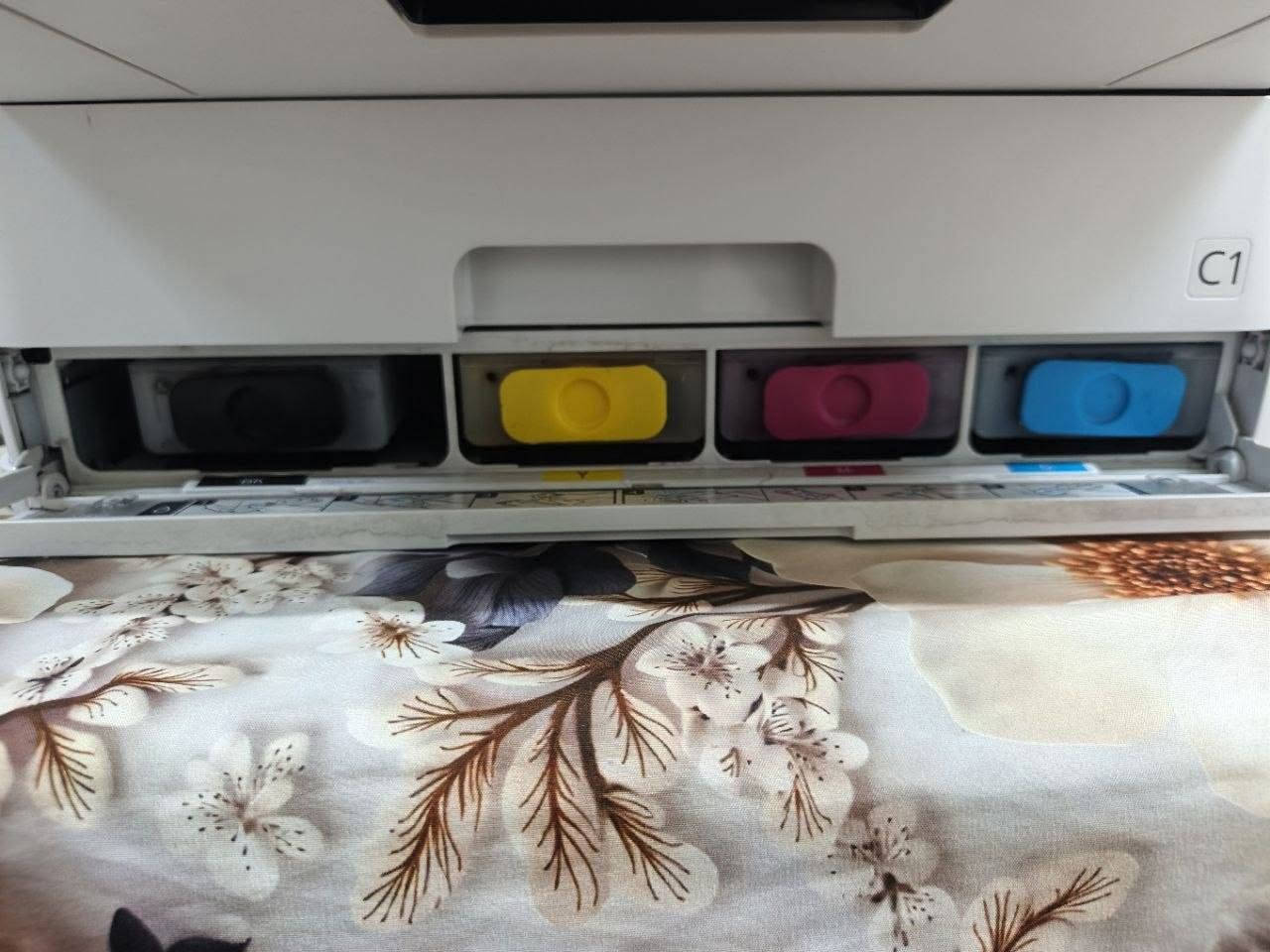 🖨 طابعة احترافية 4×1 مناسبة للمكاتب، الملازم والطباعة بكميات كبيرة.
✅ طباعة + نسخ + سكانر + فاكس
✅ طباعة ملونة وأسود
✅ سرعة تصل إلى 25 صفحة بالدقيقة
✅ طباعة وجهين تلقائية Duplex
✅ سكانر مع ADF
✅ Wi-Fi + USB + Ethernet
✅ أحبار منفصلة Black / Cyan / Magenta / Yellow
✅ جودة طباعة ممتازة وحبر Pigment مناسب للمستندات
📄 تدعم أحجام الورق من الأحجام الصغيرة إلى A4
📌 A6 – A5 – A4 وغيرها من الأحجام المدعومة.
💰 السعر: 500,000 دينار عراقي فقط 🔥
🔍 البيع فحص واستلام باليد:
تجي تفحص الطابعة بنفسك، وإذا ناسبتك تاخذها مباشرة.
❌ ماكو توصيل
📱 للاستفسار والتواصل واتساب:
***********
🔥 فرصة مناسبة للي يريد طابعة قوية للشغل والطباعة بكميات عالية.
