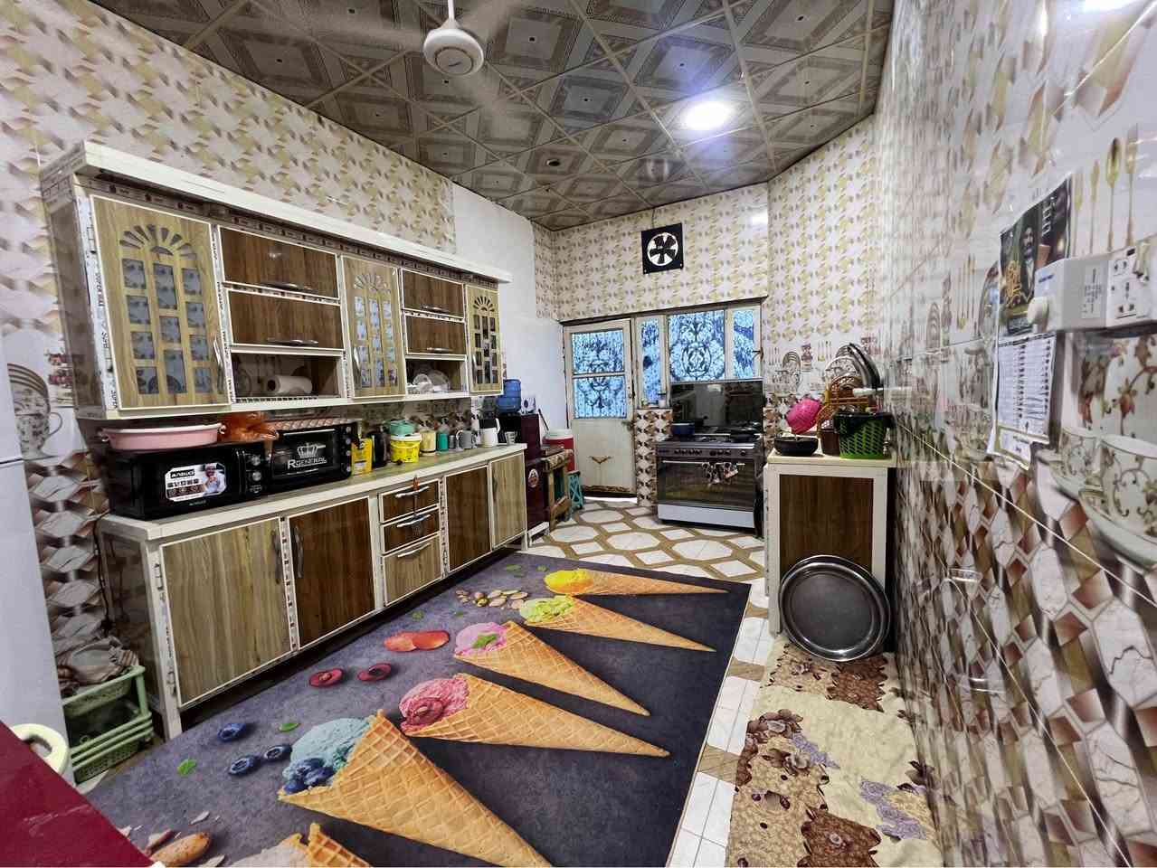 دار سكن للبيع 🏠 
#المساحة :: ٢٠٠ متر ركن 
#السعر :: ٩٠مليون وبي مجال بسيط 
طابو صرف زراعي المالك عراقي 🇮🇶
#البناء_حديث_جاهز_للسكن 💯
شط لعرب الجزيرة اليوبه قرب المدرسه 
#الخدمات :: ماء كهرباء مدارس سناتر 
منطقة سكنية والبناء فيها منظم وحديث
#طابق الثاني بي مطبخ وصحيت وغرف ٢ 
#المحتويات ::  وصحيات خارجية 
وأستقبال وصالة ومطبخ  وصالة معزولة
وموزع غرف وغرف ٤ منام وصحيات داخلية ومنور 
#خارطة_مميزة_وسعر_مناسب
……….
#للأستفسار :: ***********
مكتب عقارت المهندس البصرة, العراق
