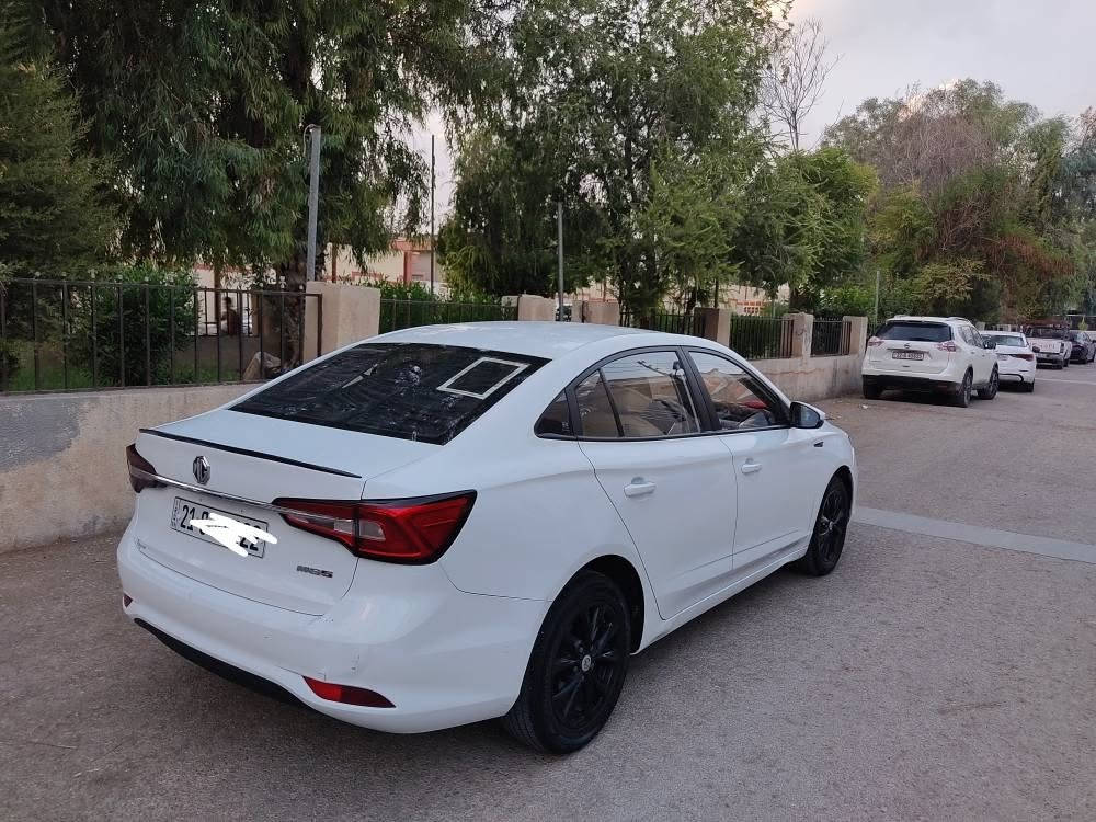 ئیمجی 2024زەمانی شەریکە مواسەفات ستاندارت پلاس بی بۆیاخ بی سارد 48هەزار ڕۆشتووە مەکینەو گیڕی بەشەرت سەنەوی تا2029تازەیە تایەی تازەیە دوو سوویچی شەریکەی لەگەڵە سپیری دانەبەزیوە سعری 98گەڵاو مەجالیکی کەم شوین دەربەندیخان ***********   *********** دار بنديهكان, السليمانية
