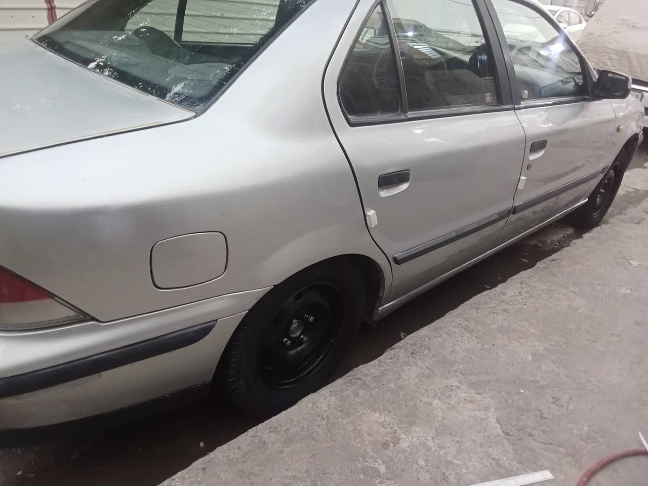 سمند خصوصي موديل 9 سنويه لل30 انكليزي ..كير ومحرك فرنسي لاصرف ولاتبخير ترايك شرط بطناش  صدر امامي خلفي جديد تراي ناعم كهربائيات كلها شغاله تخم تاير مدوشمه داخلها جديد مصبوغه اثر جراد شواصي جدد مكاني بغداد رايدها ب 36$ الشراي يتصل ***********
