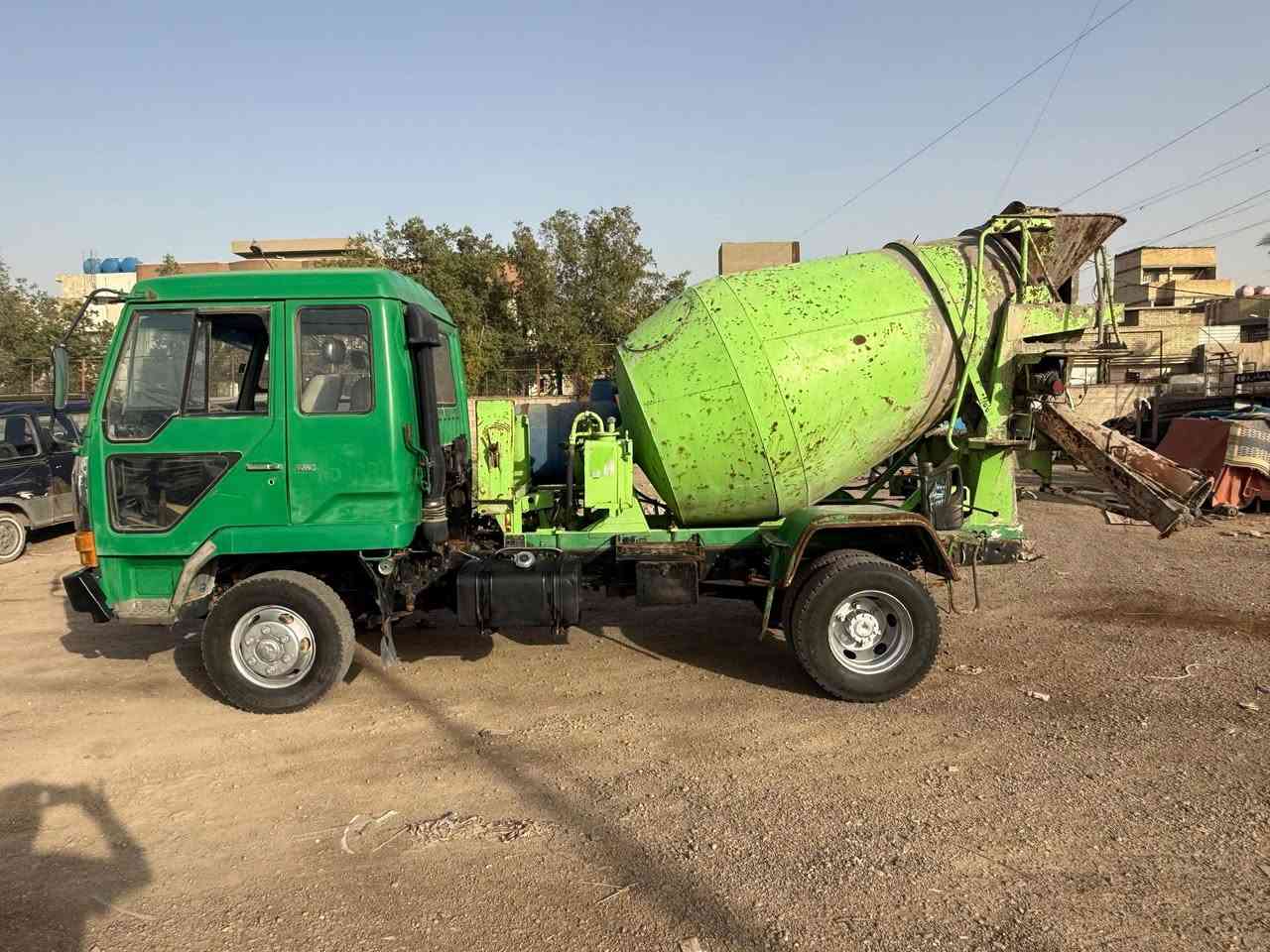 السلام عليكم فوسه خباطه موديل ٩٢ محرك ١٦ عادي رقم بغداد انكليزي اب اسمي تحويل مباشر للستفسار***********
