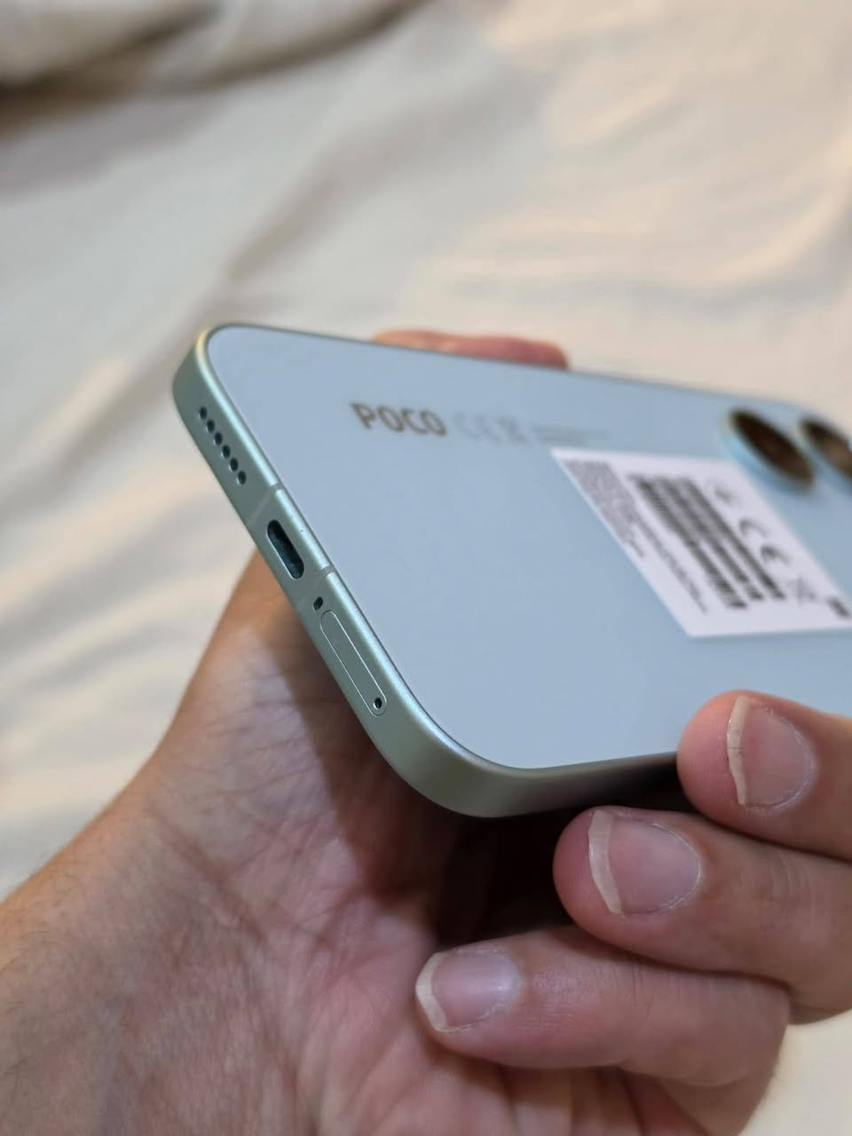 بوكو x8 pro مشحون 22 مره
كامل ملحقاة ذاكرة 512
550 الف
***********

