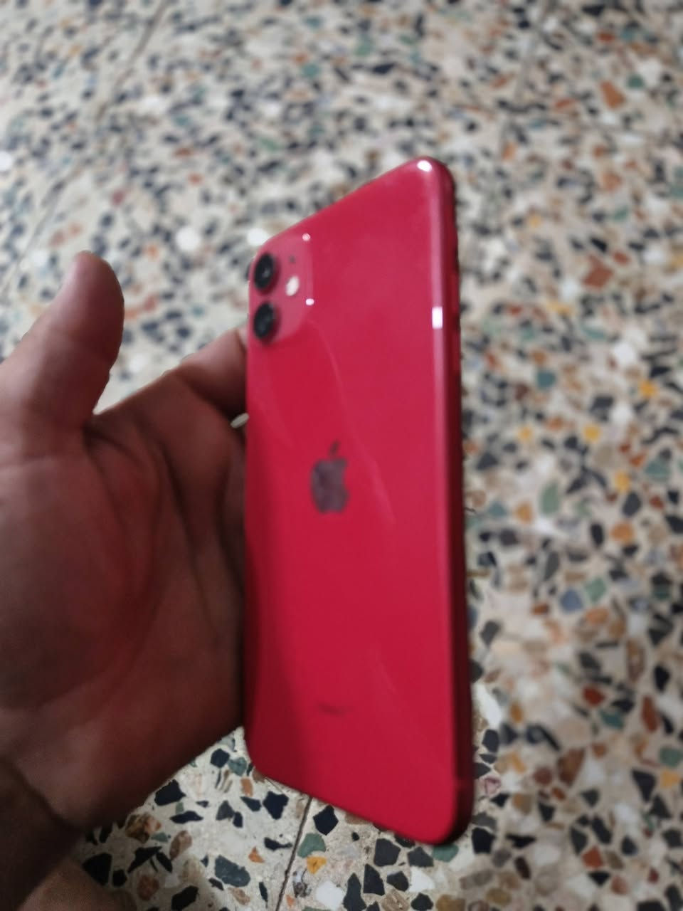إيفون 11 /ذاكره 256/بطاريه 72 \جهازه مكفول سعر 250/
***********
