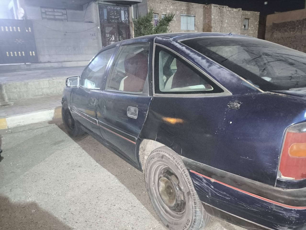 اوبل فكترا للبيع او مراوس بسياره احدث  
موديل 1992 
محرك 2000 كير عادي 
السياره بلاديه بدون ضربه ولا صبغ 
للاستفسار خاص 
او ***********
