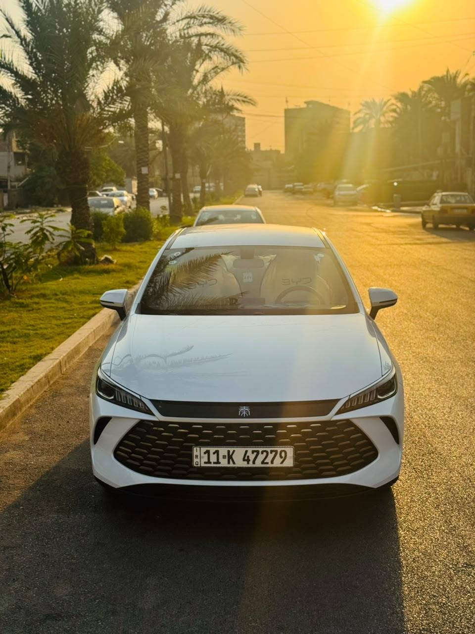 السلام عليكم BYD كن بلاص 2025
السياره مكفوله ماشيه 19500الف 
كامله ملحقات شاحنه بصمه كارت فوم 
السياره ام الضمان من معرض الحلو 
داخل ابيض 
السعر 21100
مكان السياره بغداد السيديه 
رقم ***********
