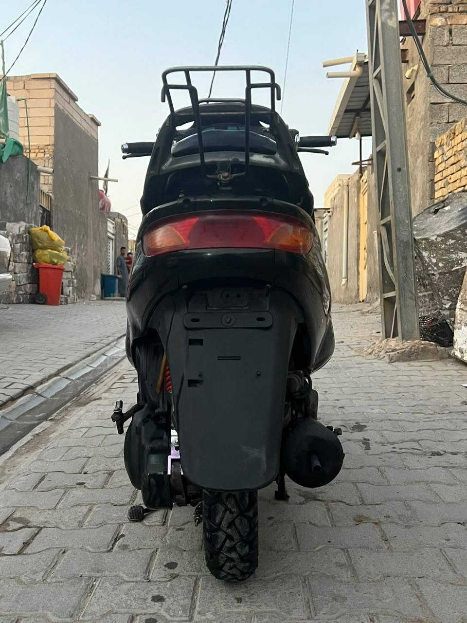 فراشه فحل بنز خير من لله نضافه مال رمبه صار اله شهرين من نزلت وشوفت عينك بل واقع احله من صور ماعيازه برغي . سعر 600.... ***********.مكاني نجف ناحيه  الرضويه
