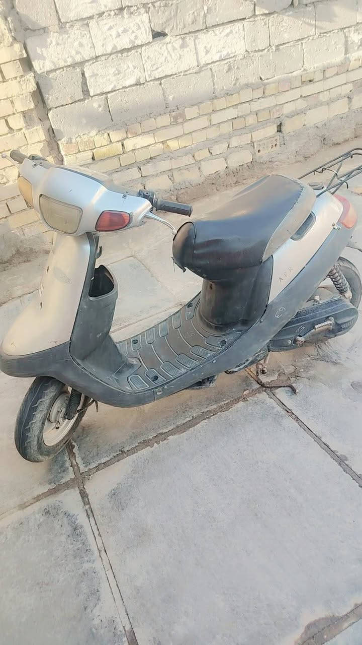 دراجه البيع العنوان حي الصدر الثالث شارع 30قرب مستوصف الصدر الثالث ***********

