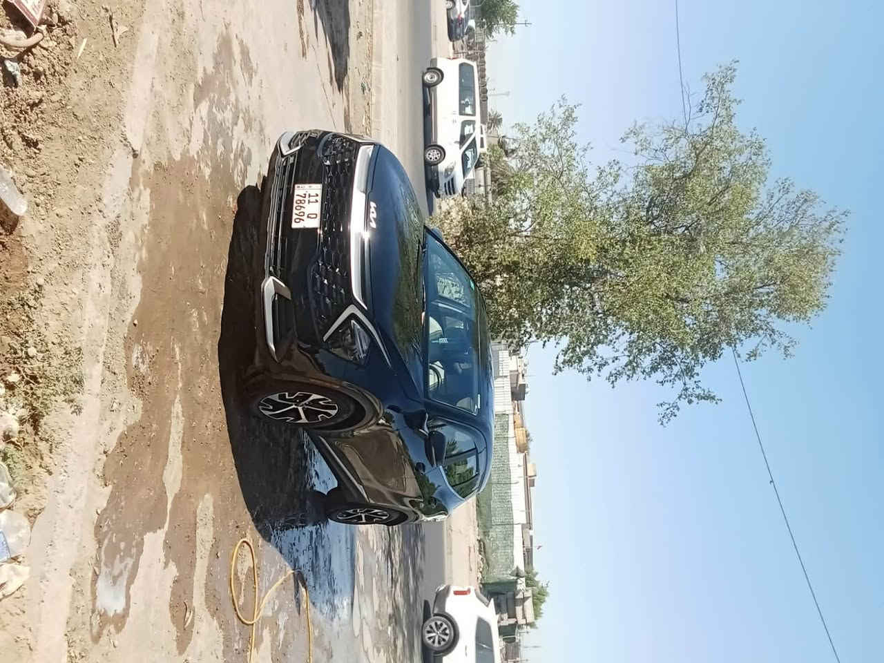 السلام عليكم سبورتج ٢٠٢٣ مواصفات Ex نص فول بصمة 
تحكم وباقي المواصفات السيارة جاهزة
 جديد حادثها موضح
بالصور مابيها صبغ فقط تعديل بارد بدون
ايرباك بأسمي ماشية 32الف مكان السيارة
بغداد السعر 190وبيها مجال
ضربته بلصندوك مصلحه ع بارد بدون صبغ بدون ايرباك 
رقمي للاتصال ***********
او مراوس مع سورنتو 7 راكب
