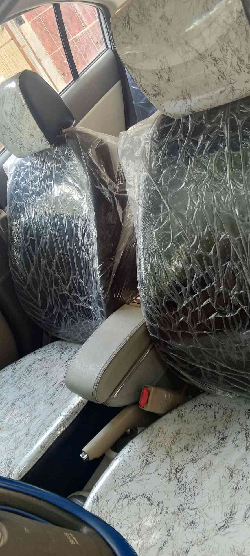 اكسنت خليجي 
موديل 2011
ماشية 165الف
محرك دوش 1600
سونار موجود بلمنشور
رقم بغداد بسمي 
رقم هزة سنوية جديدة
شاشة +كامرة دوارة
كشنات  جلد + لايلون حراري
تخم تاير جديد 
صدر جديد 
تبريد شغال
سيارة جاهزة 
مكان بغداد جكوك 
سعر 83 
***********
