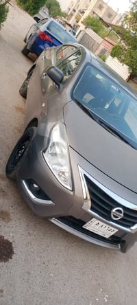 نيسان سني هندي مديل 20 ماشيه 44 السياره جديده من كل نواحي بيها صبغ 6 ق...