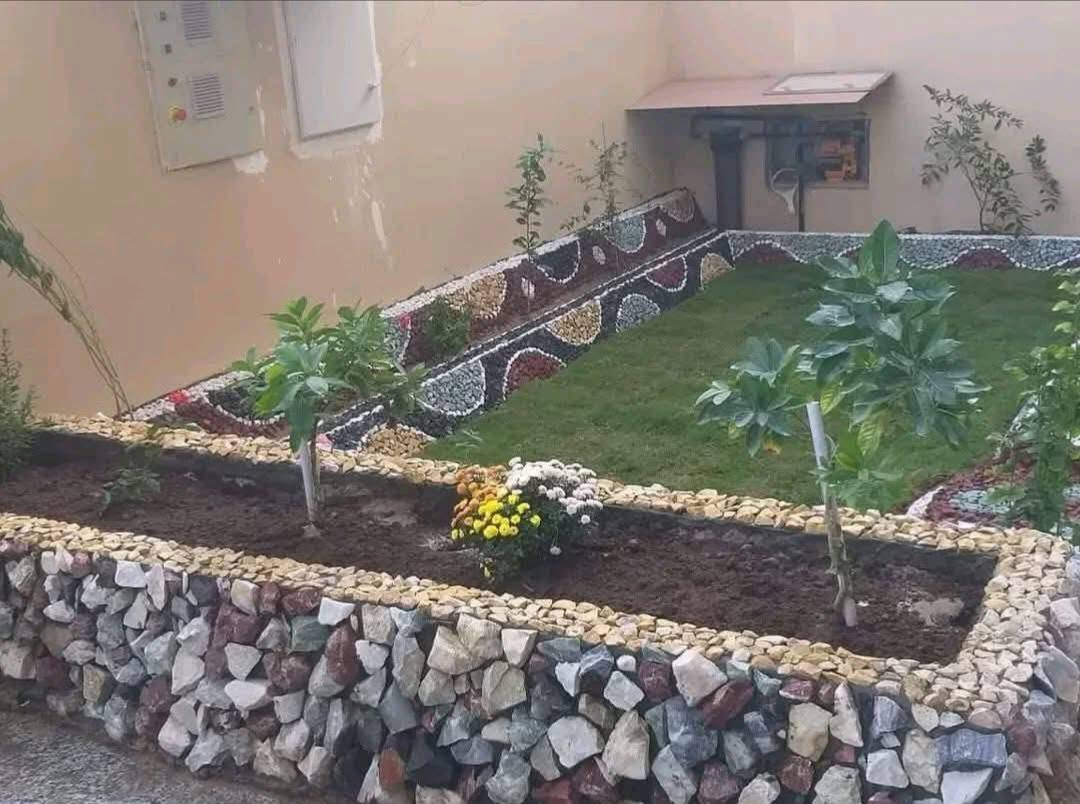 لعمل الديكور اتصل على الرقم (***********)
🍃مستـعدون🍂 ، لـترتيب🐦 الحدائق المنزلية 🏝️🏘️ ودوائر الدوله والمتنزهات  مايخص الحدائق العامة
وزراعة النباتات، 🌾🌴🌱والازهار، 🌼🌺🌻وقص الثيل.🌾🌾
وعمل الديكورات والتصاميم،الحديثة للحدائق،وعمل وسياجات BRC وسياجات الحدائق، بواسطة الاحجار الملونة والاشتايكر   ،
ونعمل على تصميم الشلالات 💦والنوافير.⛲
