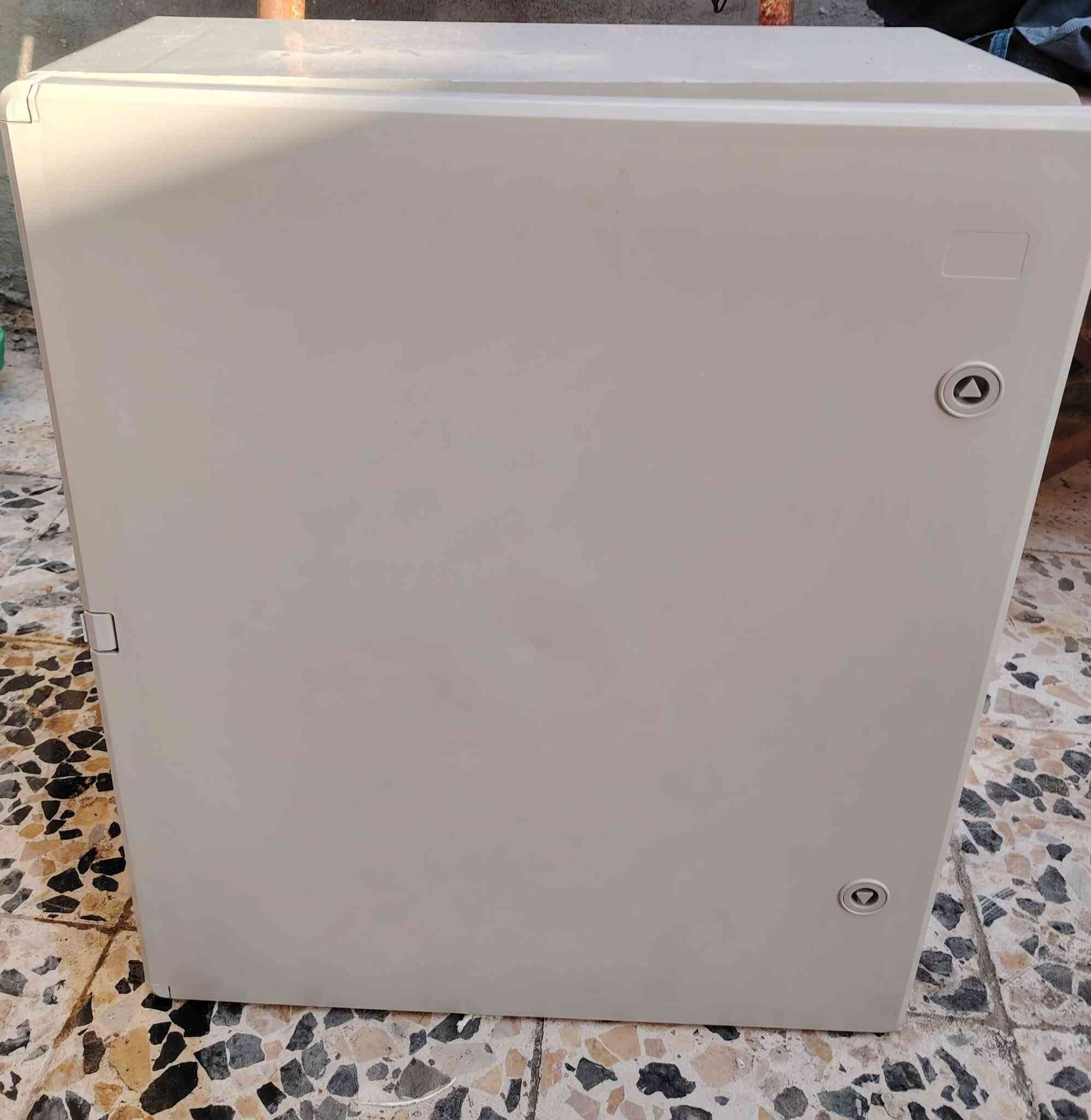 بنل بلاستك قياس 50×60 جديد غير مستخدم للبيع بسعر 20 ألف قفل 
اخذته قبل شهرين ب30 ألف بس ما احتاجيته بالبيت 
بصرة / الامن الداخلي ***********
