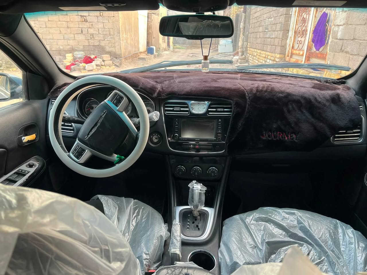 السلام عليكم

🚘 سيارة C200 مديل 11 للبيع

• كير ومكينة كفالة
• كشنات مخمل
• تحكم ستيرن
• فتحة سقف
• لايت زينون
• تايرات جديدة
• سيارة مال بيت
السيارة ب اسمي مداور ثاني يوم 

مكاني الناصرية

للتواصل واتساب او الاتصال ***********

