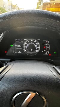 لكزس ES300h • حادث بابين • ٥٤٠٠٠