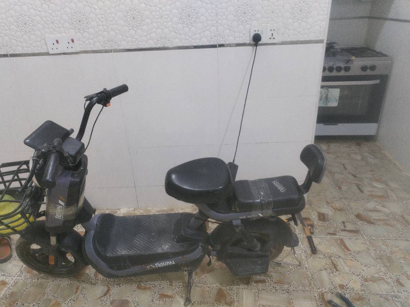 دراجات هوائيةشحن رابعة بطاريته حجم ***********،رقم بس واتساب 14
