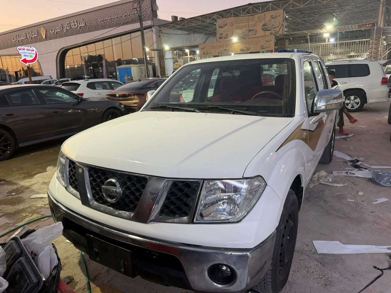 سلام عليكم بيكم نيفارا مزاد وزاره الداخليه كير اوتماتيك تبريذ حداديه تتيرات كير مكينه كله جديد بيها جاملغ فقط مبدل ومصبوغه تغير لون سعر 75 ورقه مرقم قفل بدون عماله 
***********
