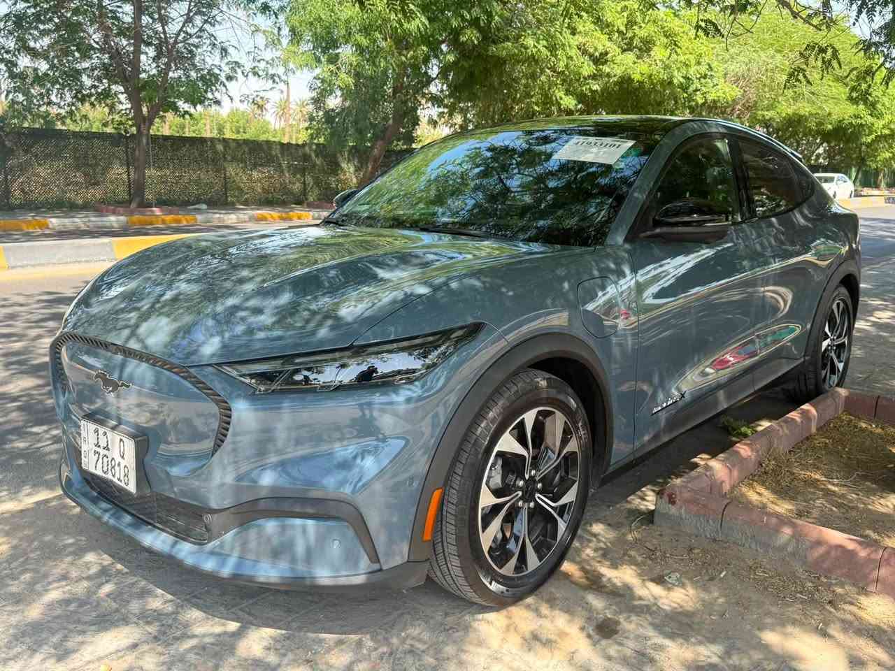 فورد موستنگ ماخ موديل 2024 كهرباء
Mach E4 X
زيرو ماشيه 11 الف
كلين تايتل بدون صبغ مكفوله كفاله عامه حته الدعاميات بدون صبغ بيها بارد ٤ اصابغ بالباب خلف السايق
فول مواصفات عدا السلايد
كهرباء بالكامل Full Electric 
دبل ماطور 
مدى البطاريه طويل (Long-Range)
يعني الشحنه تمشي 520 كيلو
القدره 365 حصان
العزم 675 نيوتن - متر

‏‎لون مميز سمائي اسمنتي 
المواصفات
- بصمه
- شاشة كبيره بحجم 15,5 بوصة
- لايتات LED
- ٣ انظمة قياده
- مري جانبيه كهرباء قابله للطي
- حساسات 360 اماميه وخلفيه
- كاميرات 360 اماميه وخلفيه وجوانب
- رادار امامي تفاعلي
- رادار جانبي Blind Spots
- كشنات جلد اسود وكهرباء
- كشنات تدفئه
- كشن ذاكره
- شاحن واير لس
مكان السياره بغداد / كاظميه
السعر 20,300$
***********
