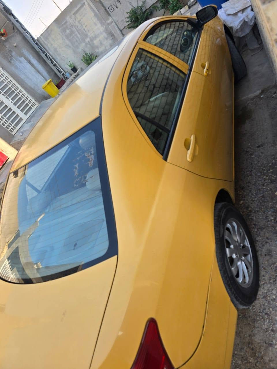 BYD 2013
كير محرك هوندا وبالكفالة تبريد ثلج
رقم وسنوية جديد اليوم سويتهن 
الباب الامامي الايمن مبدلة وصفحة اليمين مصبوغة للجمالية 
السعر 50وبيها مجال
***********
