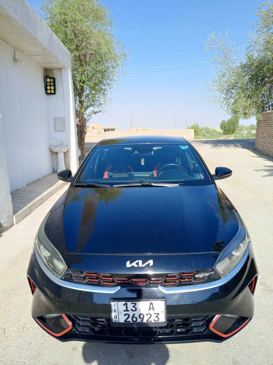 فورتي موديل 2024 وارد امريكي ولاية المكسيك
مكينة و كير مكفولات و حدادية و تايرات جدد 
السعر 145.  وبيها مجال قليل 
مكان السيارة ميسان العمارة 
للاستفسار اتصل على الرقم ***********
