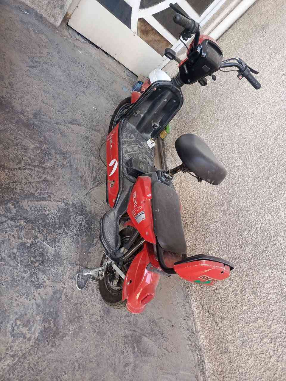بايسكل شحن • بطاريات عاطلة • حجم ١٤