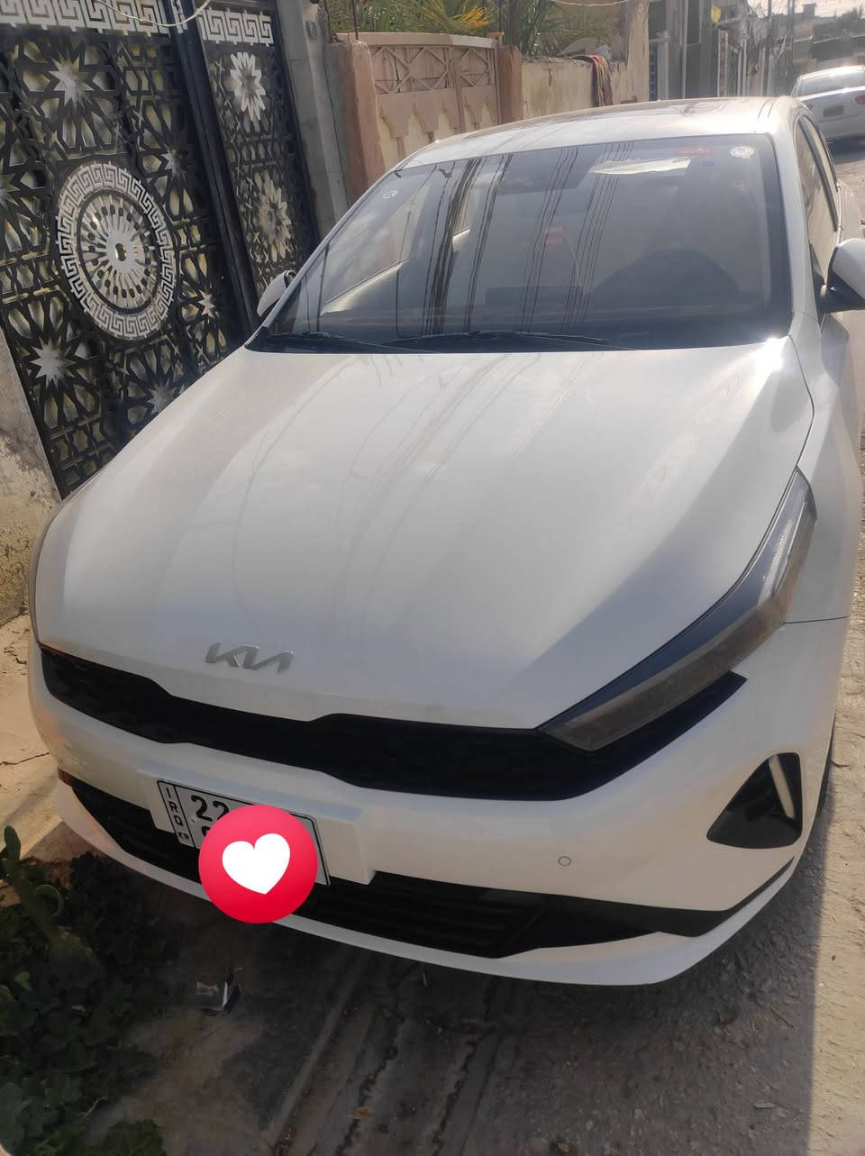 السلام عليكم
كي 3  

محرك 1500 

كفاله عامه من الصبغ والتبديل 
عدا مكانين بيها بارد بالجاملغ بسيط كلش 
على كد شبر

موديل2024 

ماشية 16 الف

فتحه 

بصمه 

4 انضمة قيادة 

وباقي المواصفات معروفة

رقم اربيل 

سعر137 وبيها مجال

مكان السيارة النجف الاشرف 

 متواجد اتصال ***********

