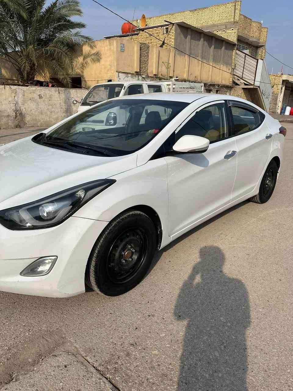 السلام عليكم
سيارة النترا موديل 14خليجي 

محرك 1600

بيها قطعة صبغ الباب خلف السائق 

تايرات دوشمة جديدة 

لايتات +بك لايت محدثة 16

سيارة بأسمي رقم واسط

السعر المطلوب 110

للبيع فقط بدون مراوس 

مكان السيارة واسط/الاحرار 

للاستفسار ***********
