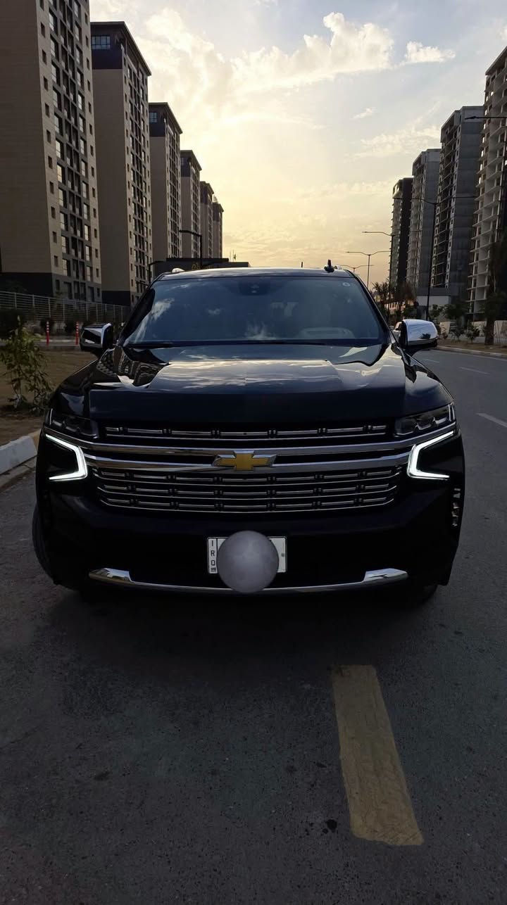 شيفروليه تاهو – Chevrolet Tahoe Premierموديل 2023 | وارد خليجي – شركة المنصور
🌍 المدينة - بغداد – 

---------------------------  

المواصفات
 : فول برايمر فول مواصفات 

🔹 المحرك: 5.3 لتر – V8 (8 سلندر)

:فئة Premier الأعلى

:قير أوتوماتيك 10 سرعات

:كراسي جلد فاخرة كهرباء مع ذاكرة

:تدفئة وتبريد للمقاعد الأمامية

:شاشة لمس كبيرة + عدادات ديجيتال أندرويد أوتو / آبل كار بلاي

:كاميرات 360 درجة

:رادارات ونقاط عمياء

:نظام المحافظة على المسار

:مثبت سرعة ذكي

:فتحة سقف بانوراما

:نظام صوتي فاخر Bose

:تشغيل بصمة ودخول ذكي

:صندوق خلفي كهرباء

:إضاءة LED أمامية وخلفية

:جنوط ألمنيوم 21 إنچ
عداد كيلو متر 90 الف كيلو 
للتواصل: ***********
