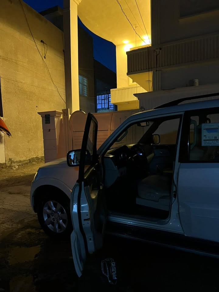 حبتور ٢٠١٠
٧راكب 
مكينه 3800
ثلاث قطع تبريد 
دفع رباعيداخلي جلد 
منصومه تبريد جديد 
باتري جديد 
تايرات جدد
فتحة
سويج ريمونت 
مري شفط 
رقم بغداد انكليزي 
بيها تعديل بارد الجاملغات الاماميه ع كد شبر 

مكانها البياع 
***********
