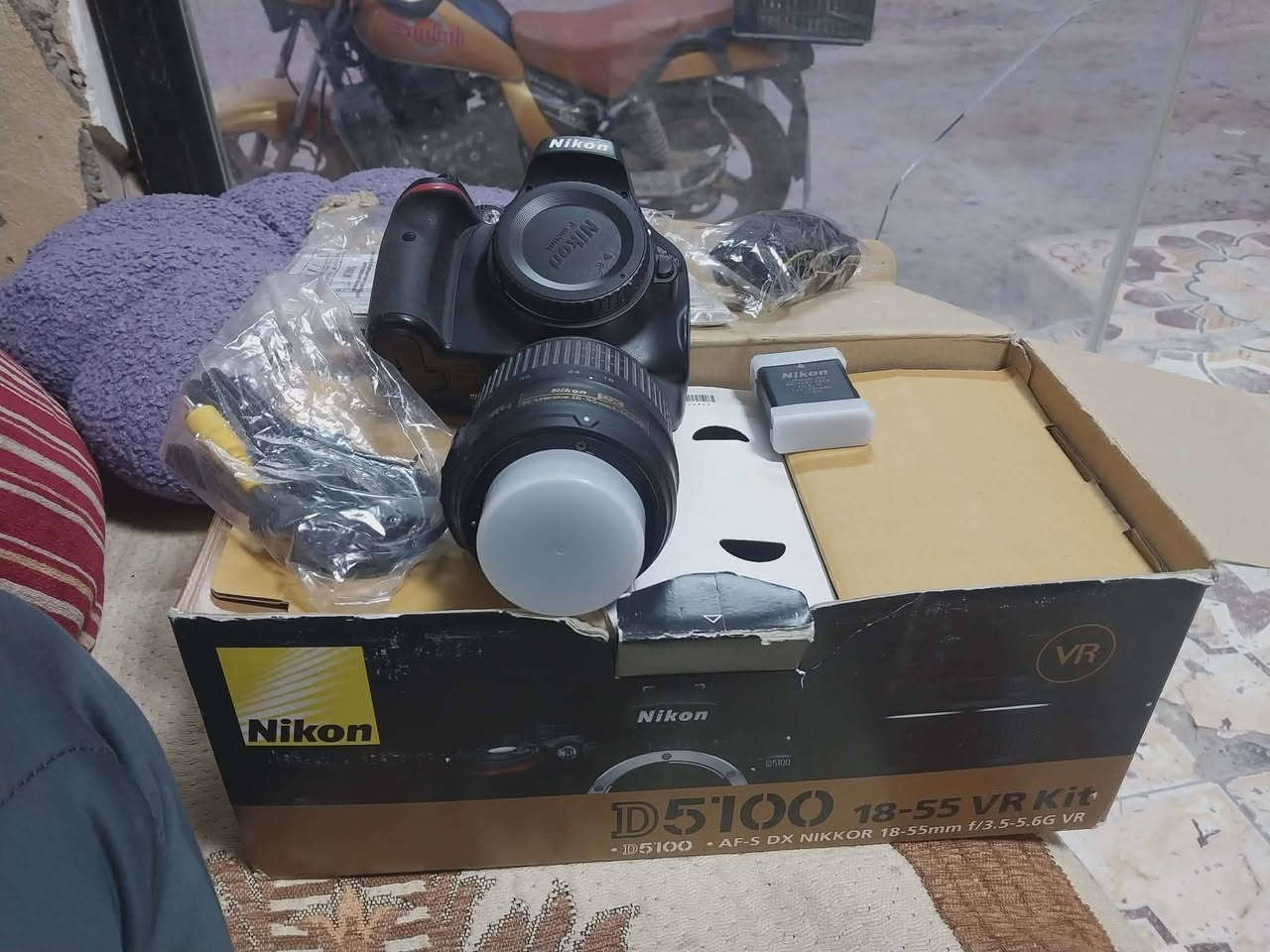 آيفون XS ماكس • ٦٤ جيجا • نيكون D5100