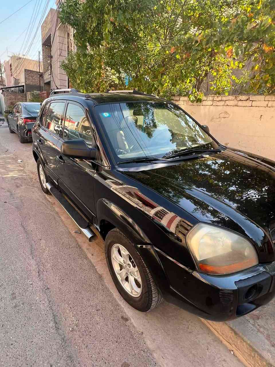 السلام عليكم

توسان 2009

خليجي 

مكينة 2000

ماشيه 140

سياره بلاديه مال بيت  لاصبغ لاتبديل لافتح فقط بارد 

السعر 115

مكان السيارة بغداد الدورة 

رقم الهاتف ***********
