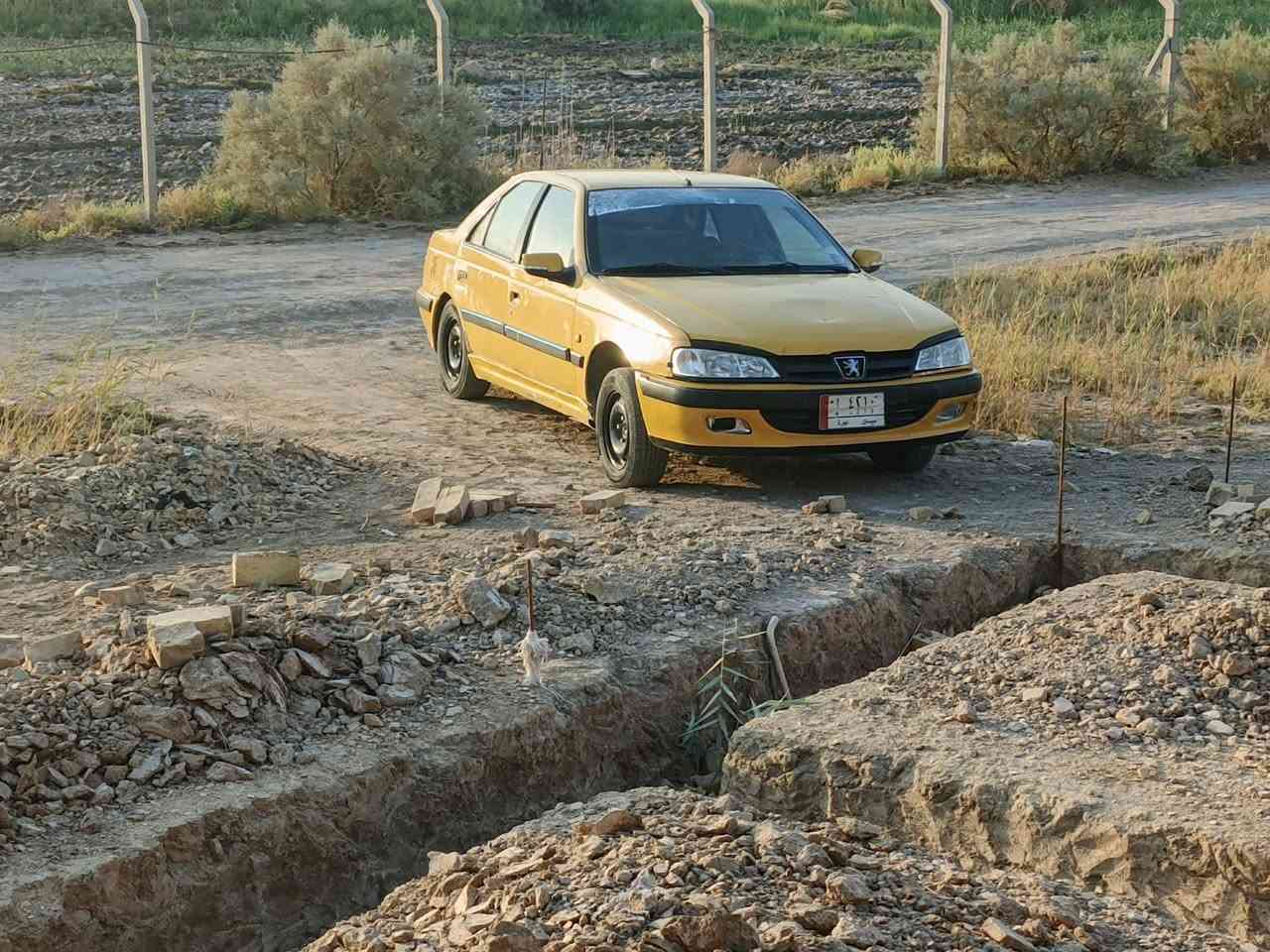 بيجو بارص موديل 11 سنويه نافذةراعيه موجود كير مكينه بيه خيط قليل  تبريد سعر 17 ا *********** اومراوس بسمند
