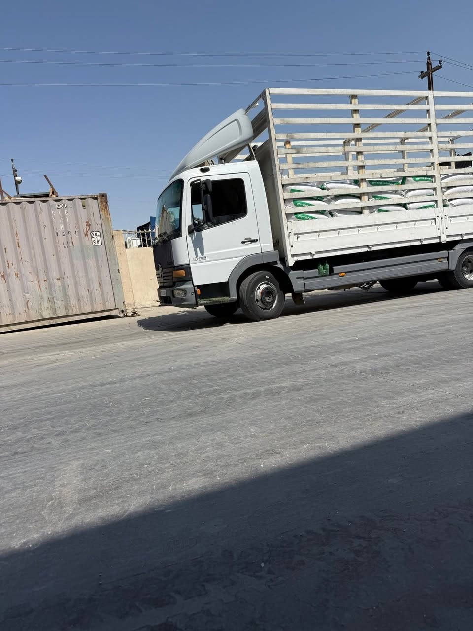 السلام علیک
أتیکو مودیل 2001
طول 6.20
سنوية هزه جديد 2031
تبريد فول
تايرات جديد 
***********
